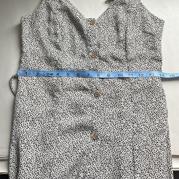 NWT MIDI Dress Sienna Sky Spotted Small Ivory Black Button Animal Long Shift - Picture 10 of 12
